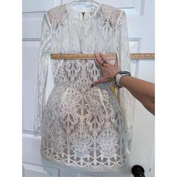 NWT BRONX & BANCO Structured Casey Lace Fit & Flare Scalloped Hem Mini Dress M - Picture 9 of 16